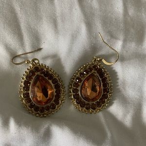 Brown dangling earrings